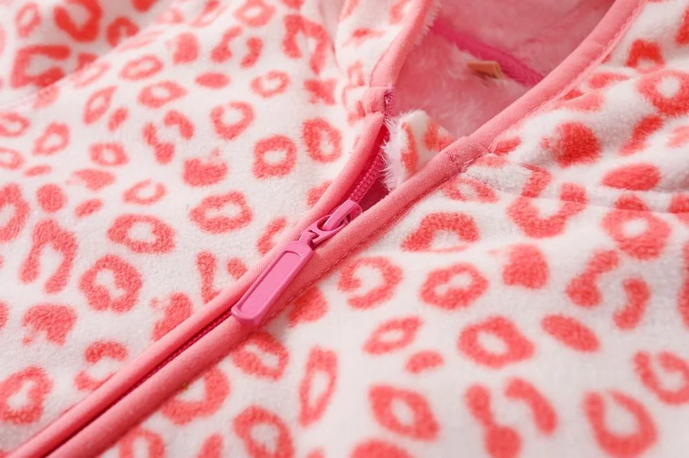 Girls' Hooded Printed Fleece Jacket — 2 Prints — Pink Leopard, zip close-up