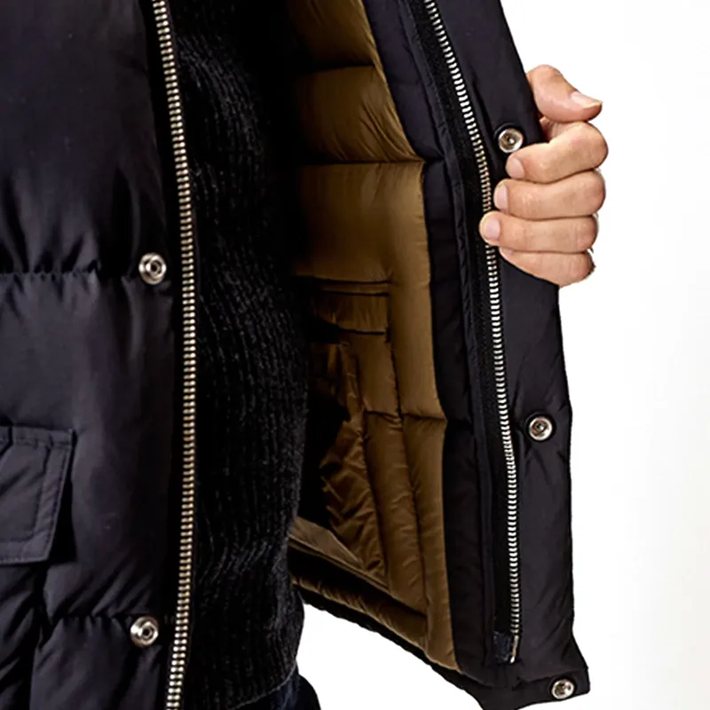 Men's Matte Bubble Down Jacket — 1 Colourway — Black, lining and zip close-up